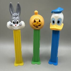 Vtg Bugs Bunny Donald Duck Pumpkin PEZ Dispenser Patent 3.942.683 With Feet Toy